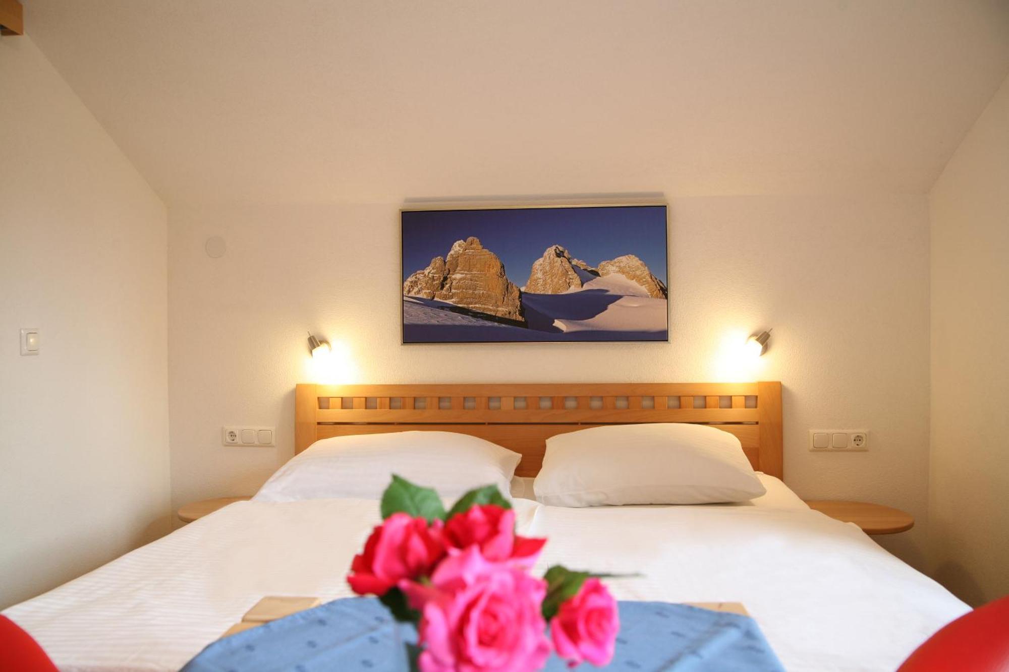 Apartmenthaus Dornroeschen Ramsau am Dachstein Værelse billede